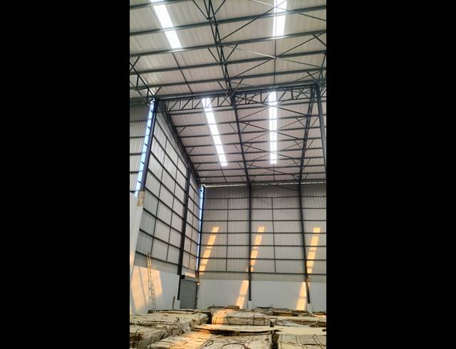 4,000M² WAREHOUSE TO LET IN KWAMASHU
